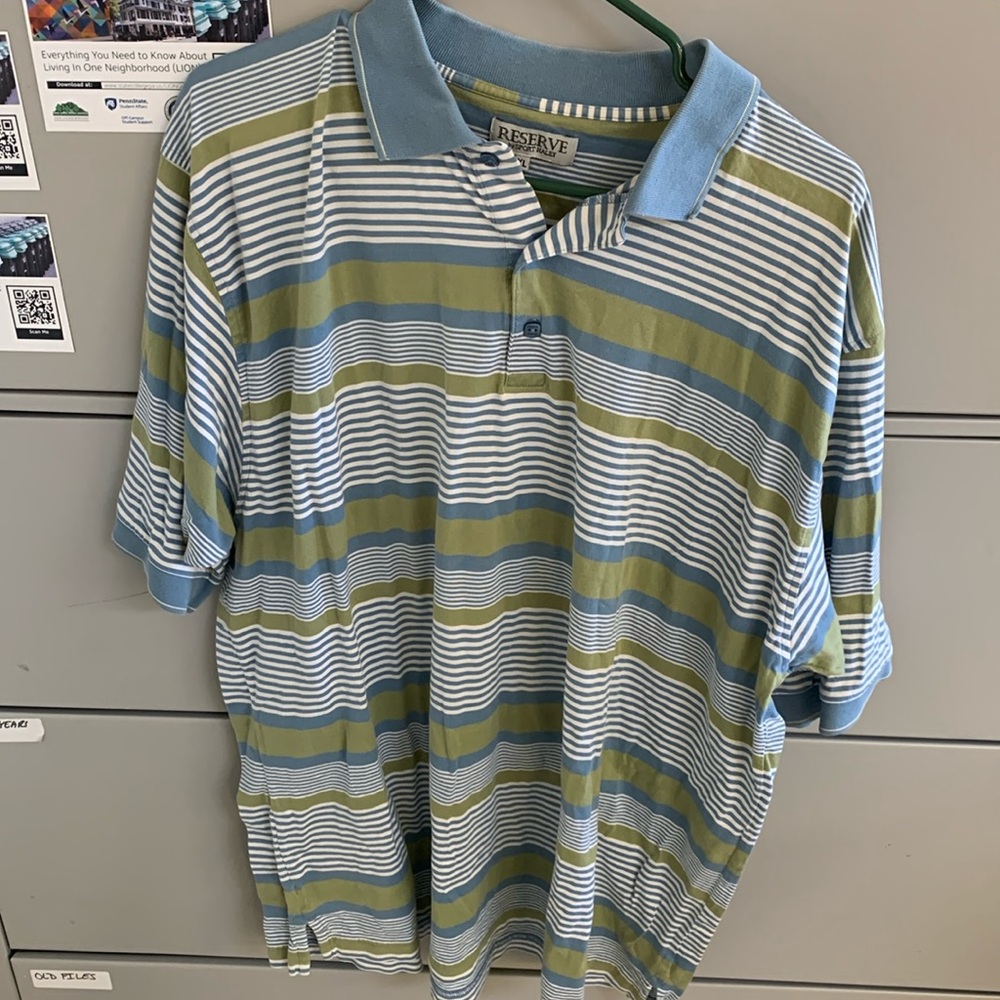 Striped polo. Size XL